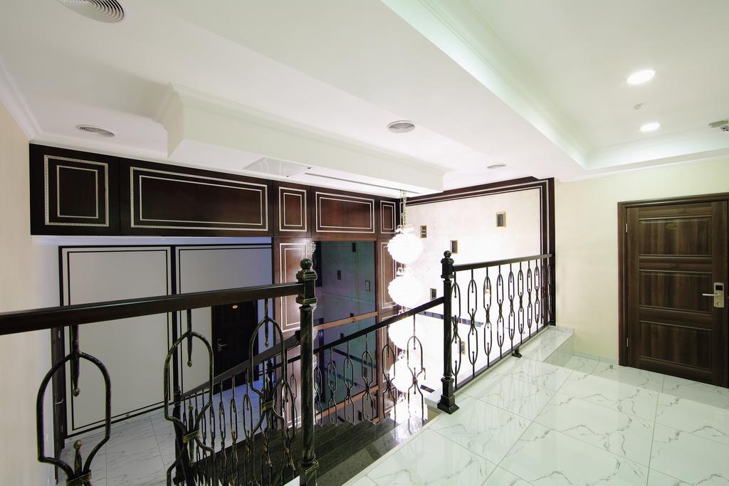 Premier Hotel Bishkek Exterior photo